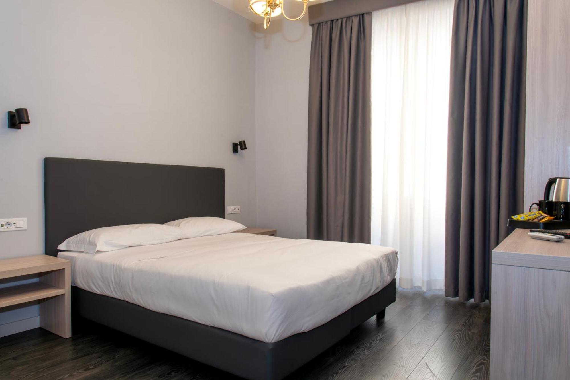 Philia Hotel
